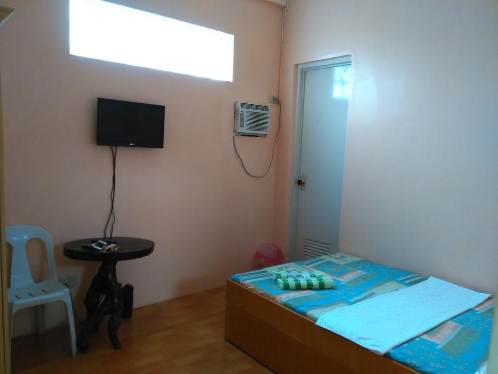 Aranas-Carillo Travellers Inn Kalibo Rom bilde