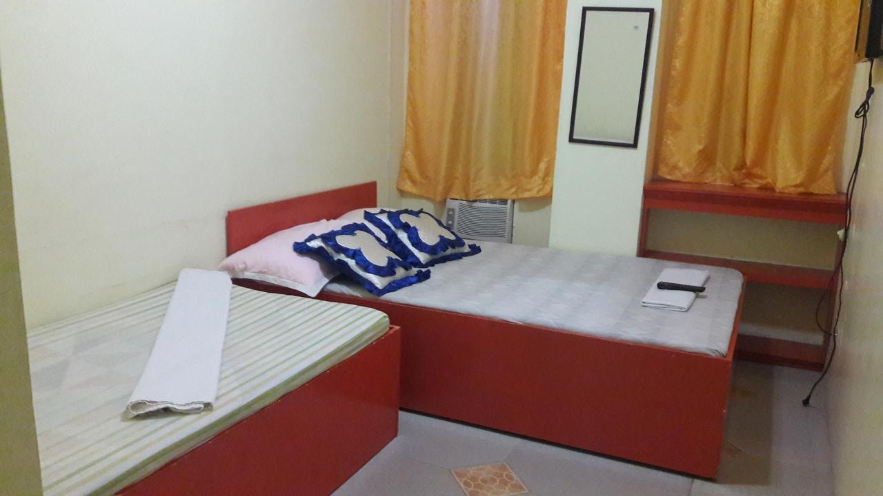 Aranas-Carillo Travellers Inn Kalibo Eksteriør bilde